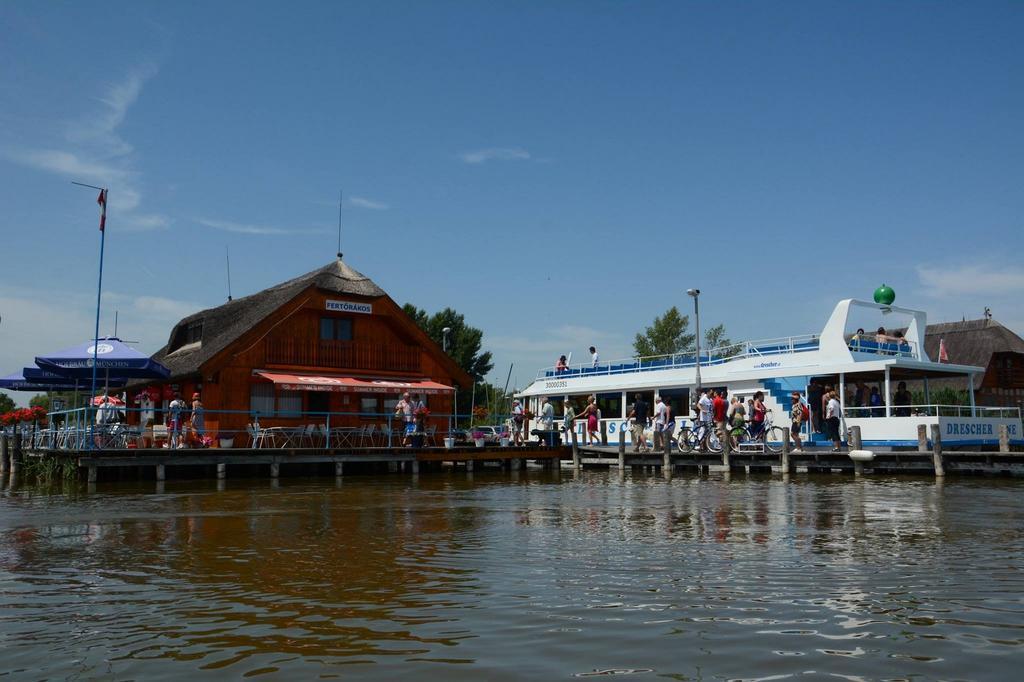 Gaestehaus - Doris - Wenzl Mörbisch am See Extérieur photo